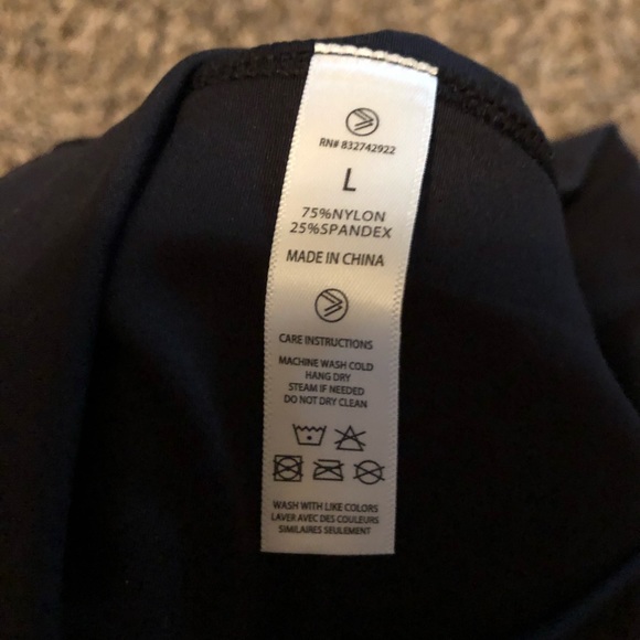 Savii Sports Bra NWT - Picture 2 of 3